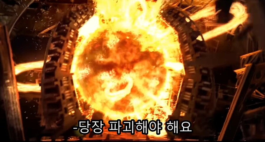 영화) 스파이더맨2, 신념을 가지고 있었던 빌런 '닥터 오토퍼스'_14.jpg