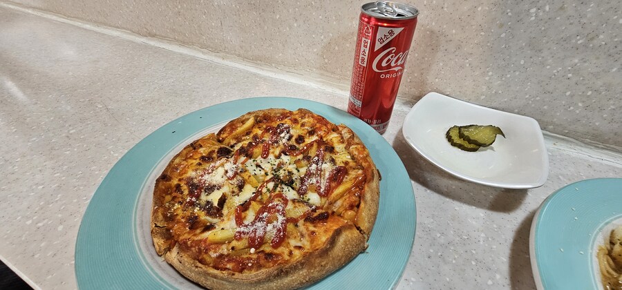 호불호 갈리는 7,000원 피자, 파스타_1.jpg