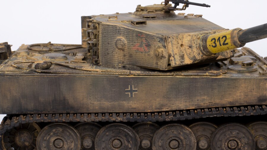 아카데미 1/35 German Tiger I Late Ver.[티거1 후기형]_13.png