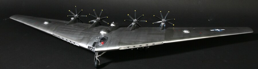 1/72 AMT Northrop XB-35 Flying Wing_2.jpg