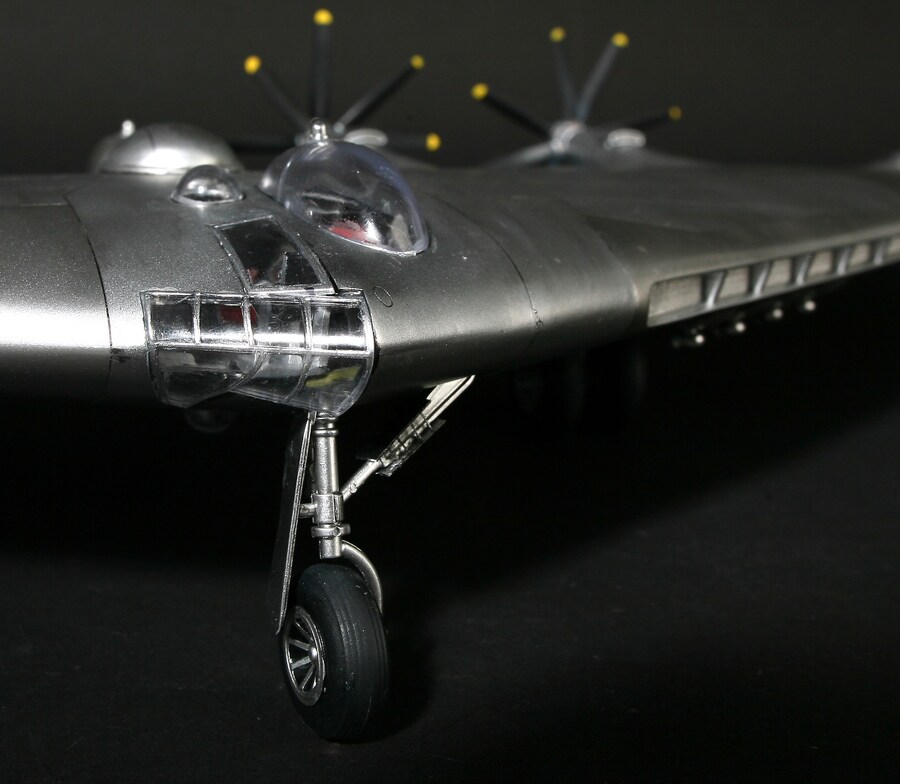 1/72 AMT Northrop XB-35 Flying Wing_4.jpg