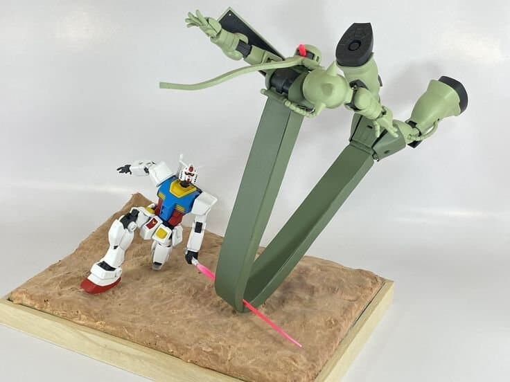 건담의 명장면을 프라로 재현!_1.jpg