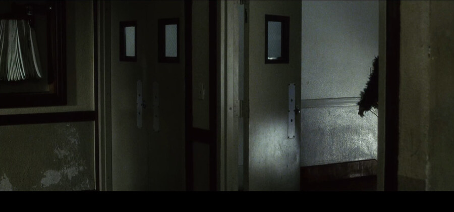 여성이 와선 안될 장소로 와서 남성들을 불편하게 하는 여성_1.jpg