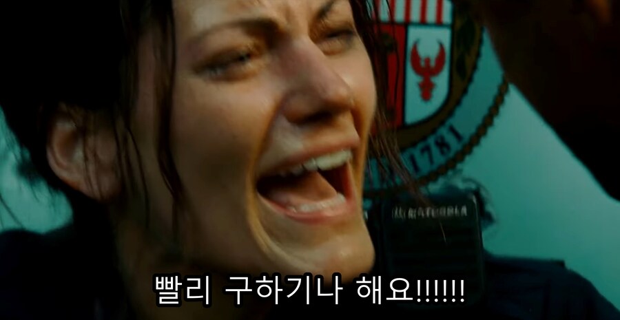 영화) 핸콕 명장면 "이제 착하게 살기로 결심한 핸콕" ㅋㅋㅋ_46.jpg