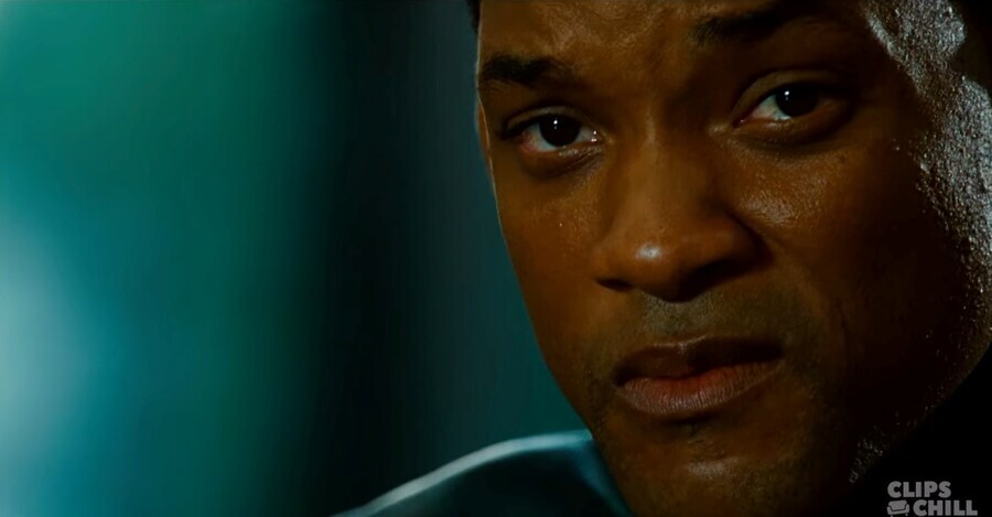 영화) 핸콕 명장면 "이제 착하게 살기로 결심한 핸콕" ㅋㅋㅋ_104.jpg