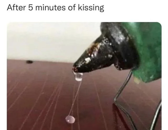 남친이랑 5분간 키스 한 후 상태_1.webp