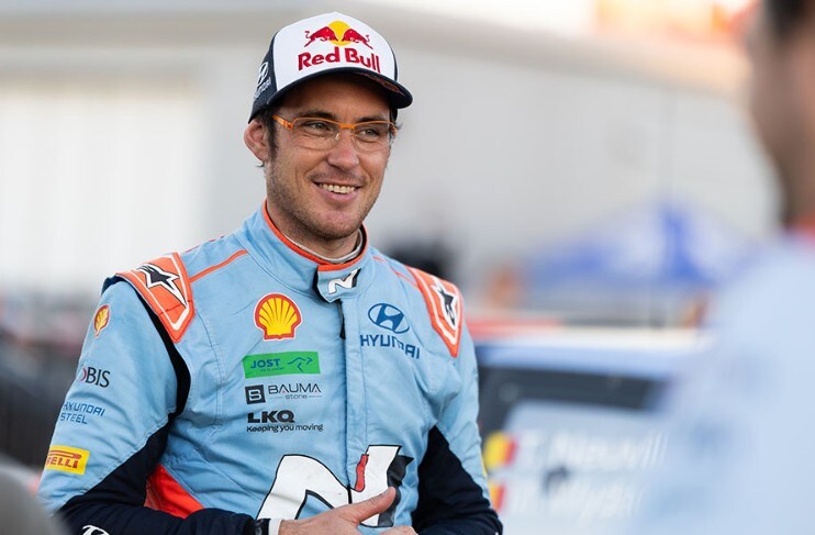 레이싱 경기도중 술을 먹는 경우가 있다?_16.jpg