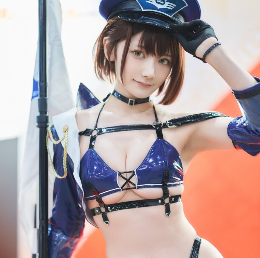 후방 - 벽람 피규어 부스 코스프레걸_4.png