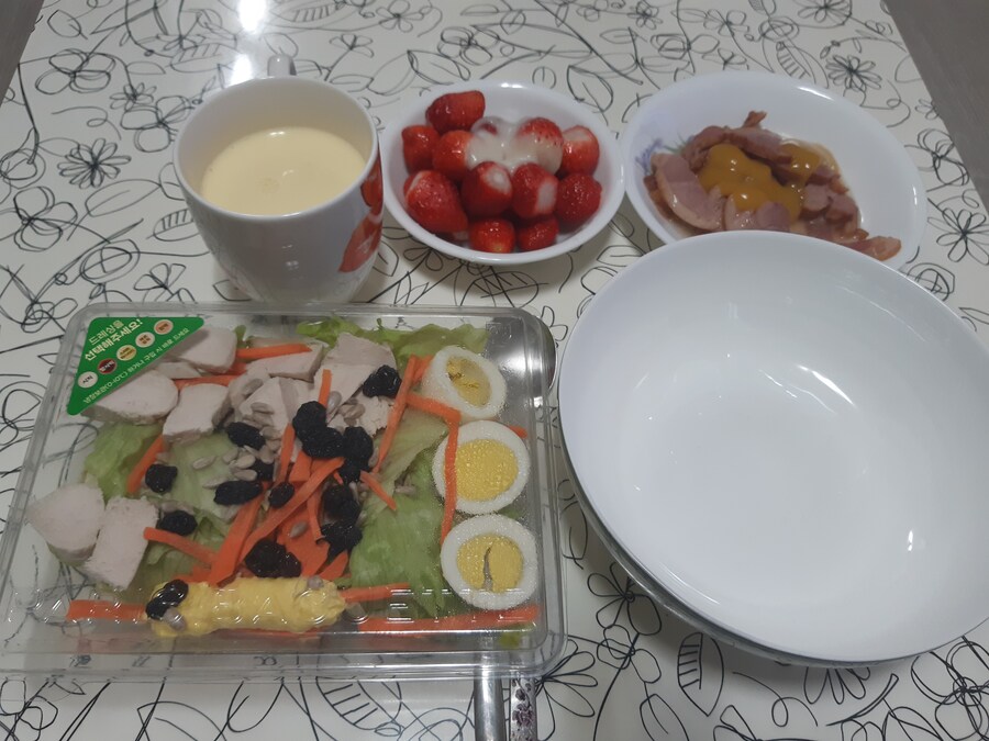 샐러드 (3월 17일)_1.jpg