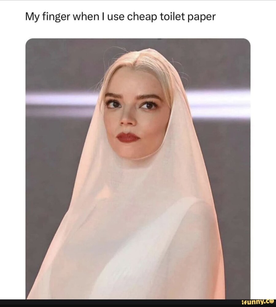 화장실에서 싸구려 화장지를 썼을 때 나의 손가락_1.jpg