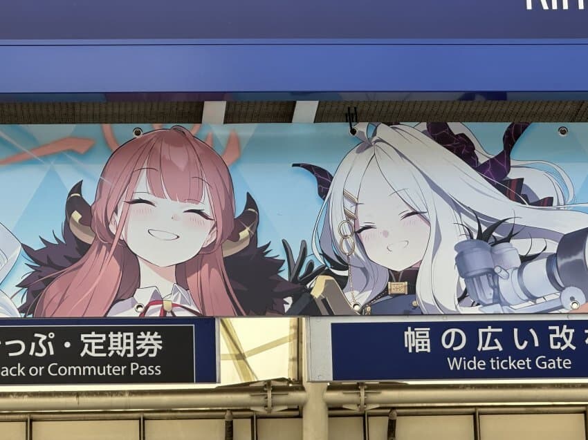 "야, 카메라 앞에서 죽상짓지 말고 웃어"_1.jpg