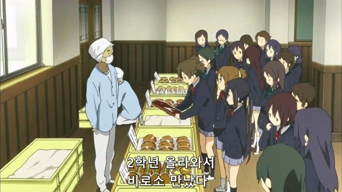 3학년들이 수학여행을 가버리자 드러난 고등학교의 추악한 현실_2.jpg