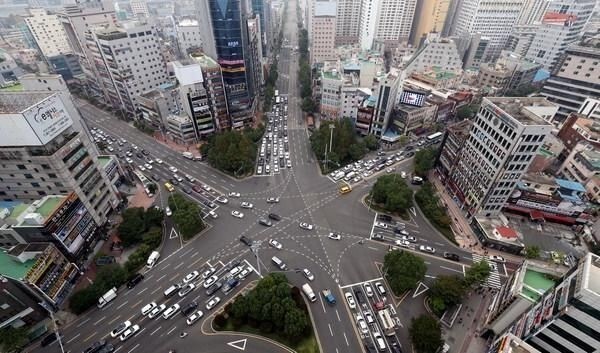 육망성의 저주에 걸린 부산_1.jpg