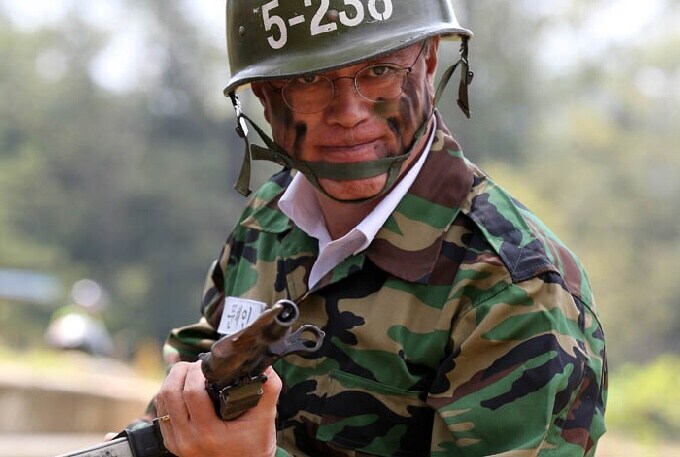 문재인) 이니를 드라마 만들어도 남주 배우 고르기 쉽지 않을텐데_3.jpg