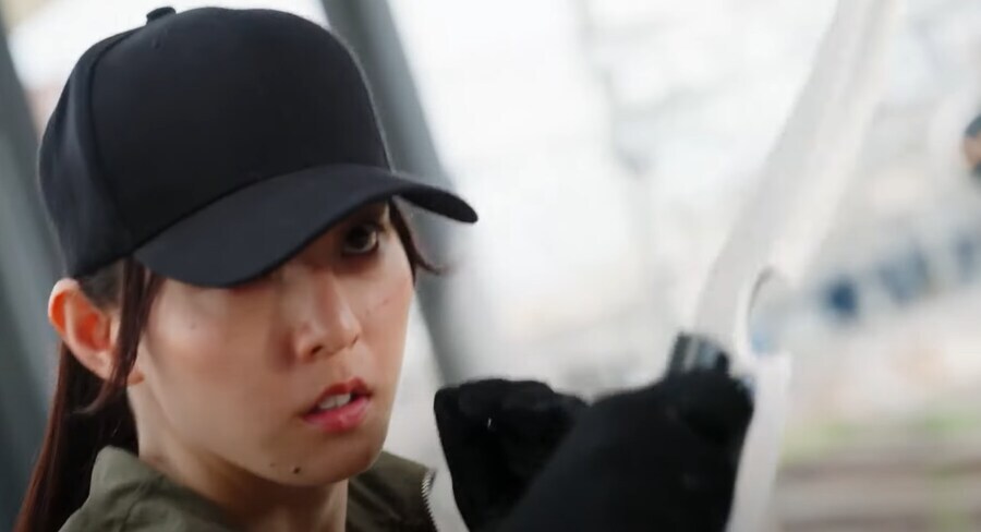 [가면라이더 마제이드 with 걸즈 리믹스]당신이 왜 거기서 나와?_3.png