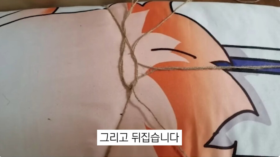 굿즈 인증대회를 연 버튜버_29.jpg