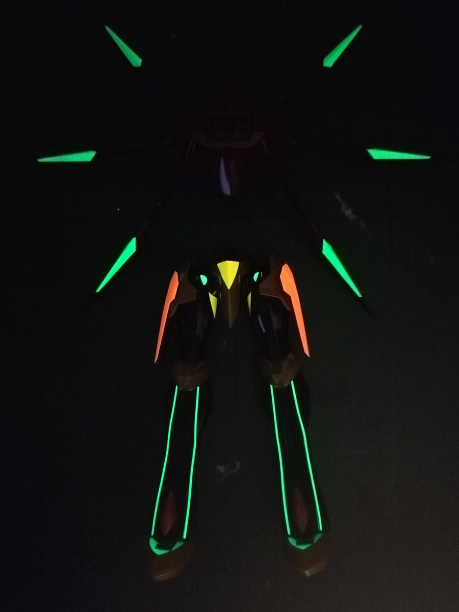 [코드기어스] 새벽까지 작업한 HG 가웨인_13.jpg