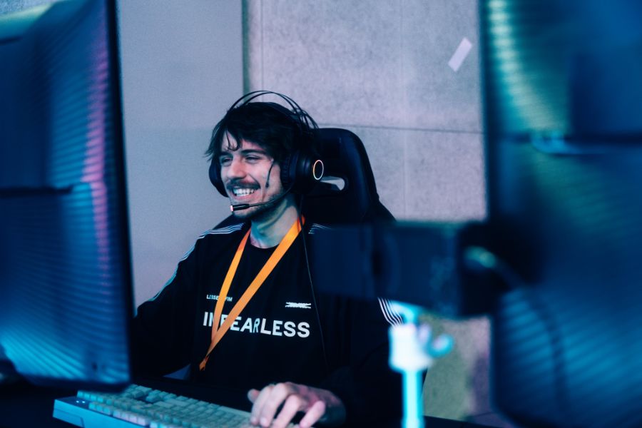 오버워치2 x 르세라핌 콜라보 쇼케이스 현장들_4.jpg