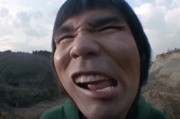 울트라맨) 광기와 기괴함을 잘 보여준 악역 배우_1.jpg