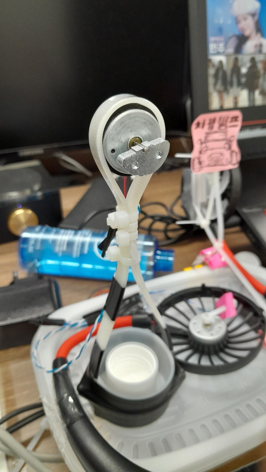 종이컵 그란7 뉘르코스 제네시스_2.jpg