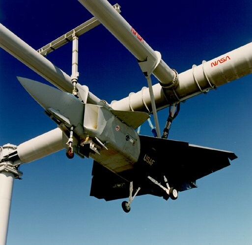 앞에 날개달린 전투기 근황_6.jpg