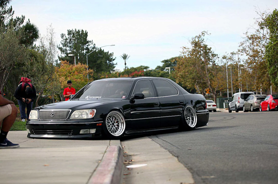 기묘한 비주얼의 튜닝카.jpg_5.webp