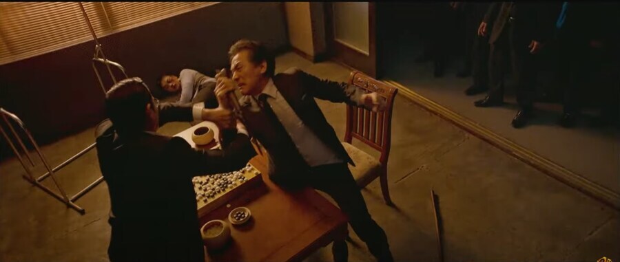 영화 신의 한수에서 고수들만 가능했던 경지_2.jpg