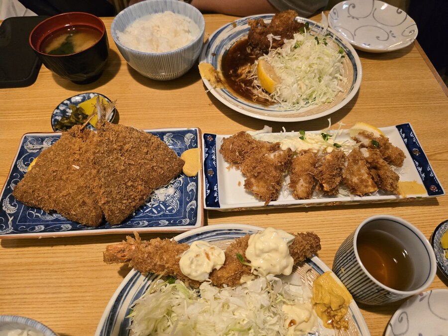 16000원 짜리 돈까스 3종 모듬 셋트. jpg_5.jpg