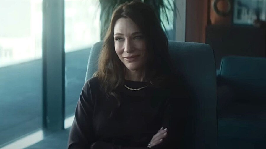 스포 ) 영국 첩보원들이 식탁에서 노가리만 까는 심심한 영화_9.jpg