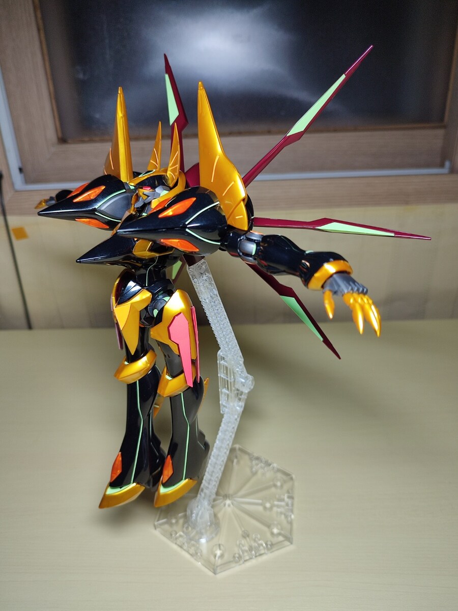 [코드기어스] 늦은 새벽까지 작업해본 HG 가웨인_7.jpg