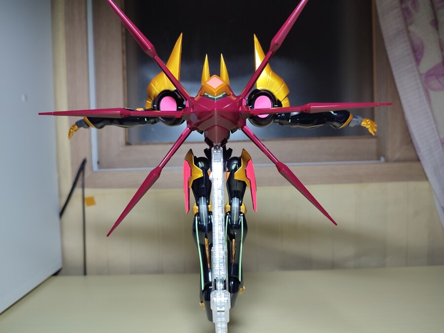 [코드기어스] 늦은 새벽까지 작업해본 HG 가웨인_9.jpg