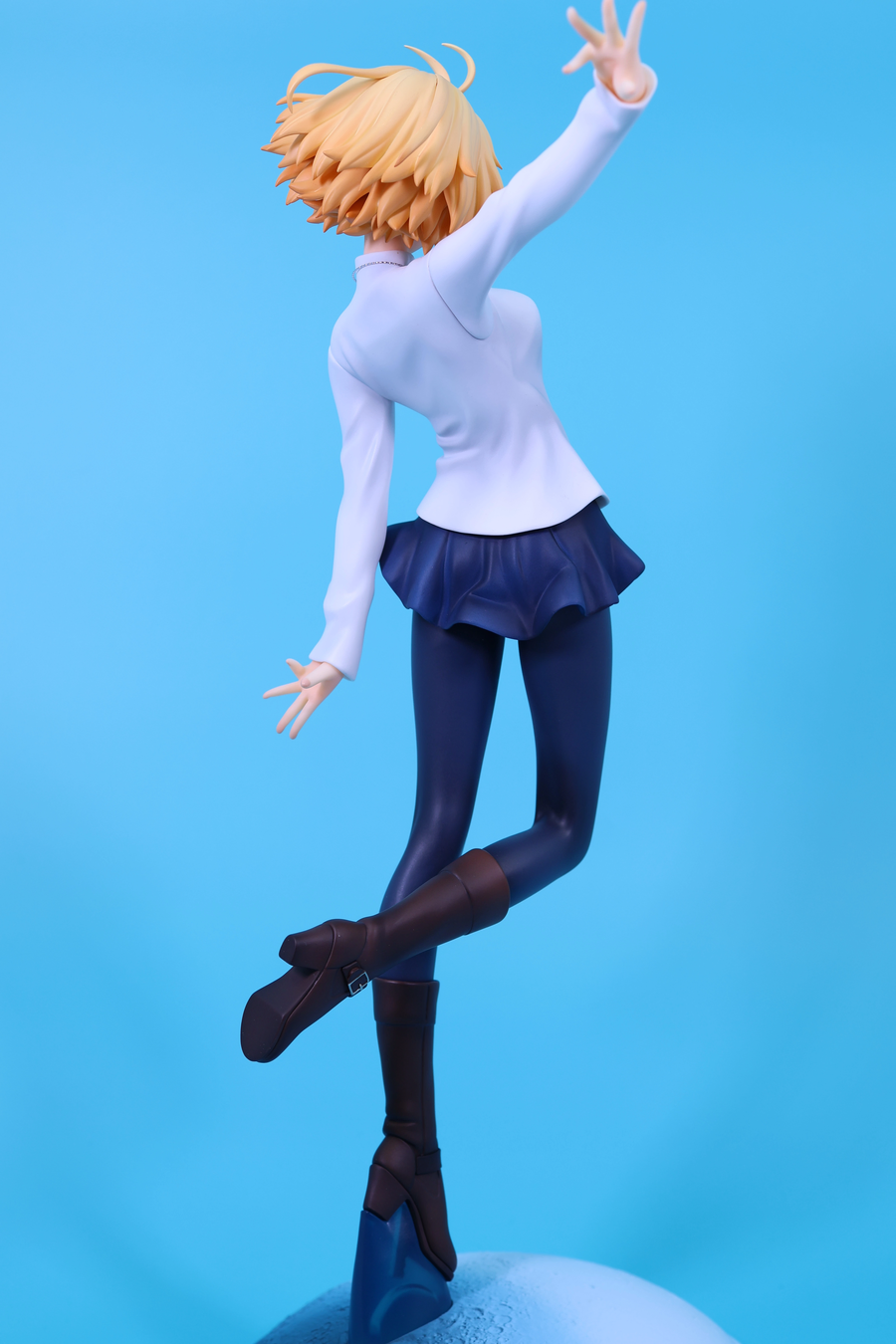 [애니플렉스] 알퀘이드 브륜스터드_11.webp