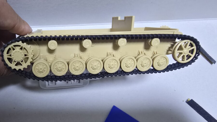 아카데미과학)4호 전차 2일차_2.jpg