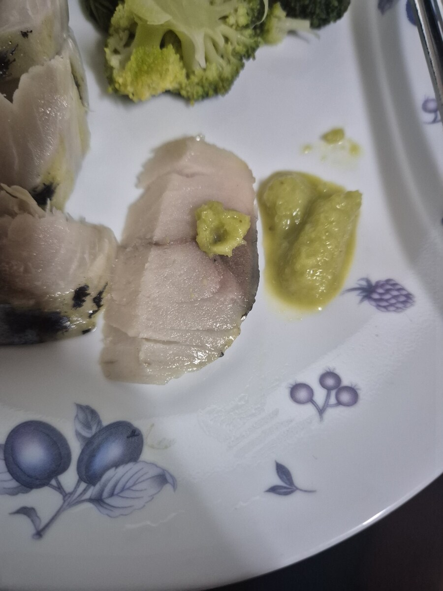 친구가 사준 일본 보리소주와 시메사바_2.jpg