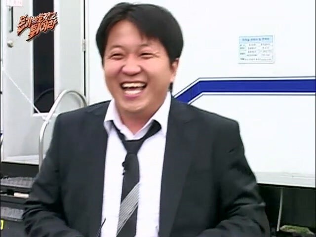 정형돈이 무한도전 추격전에서 보여준 유재석 뒷통수 치기_13.jpg