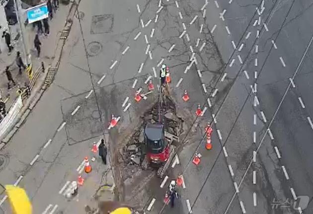 인천 검단 싱크홀 발생_1.jpg