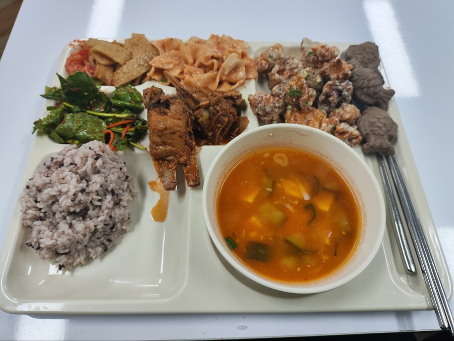 오늘의~ 티그사골탕(기열찐빠민간인은 직장인사료라고 부른다)은~_4.jpg