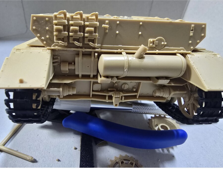 아카데미과학)4호 전차 작업 4일차.._1.jpg