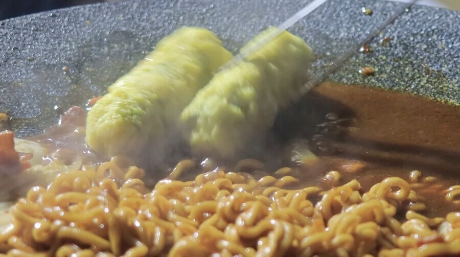 캠핑 요리 좀 먹을 줄 아는 외국인 형님_27.jpg