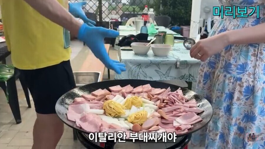 이탈리아로 건너간 부대찌개 클라스_4.jpg