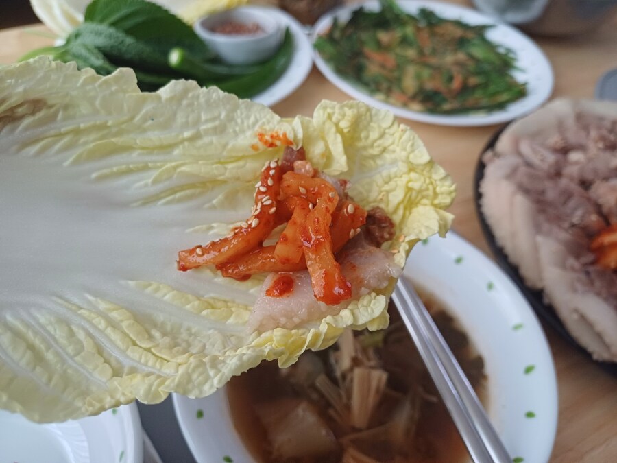 주말에 해먹은 돼지 덜미살 수육_4.jpg
