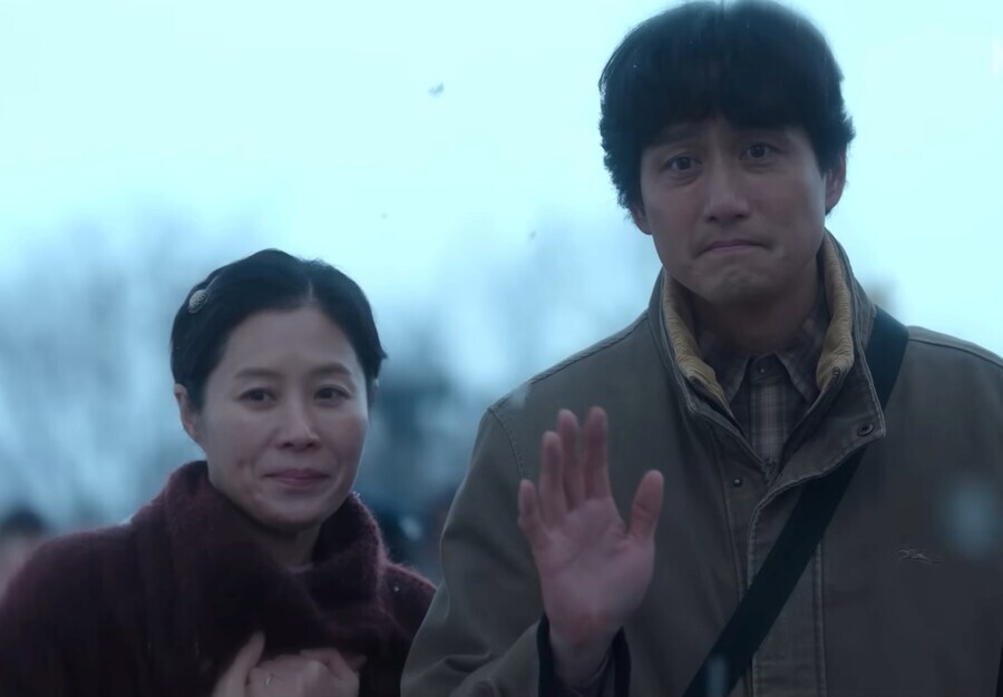 폭싹속았수다) "못하겠으면 빠꾸해, 뒤에 아빠가 있으니까"_62.jpg