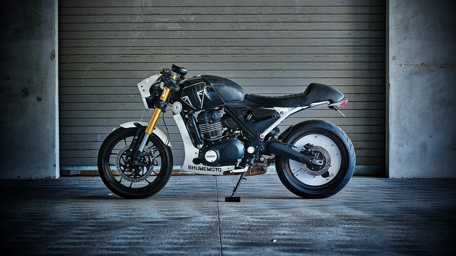 커스텀 트라이엄프 스피드 400 제작-완성-전시_2.jpg