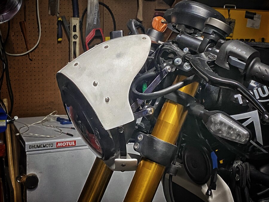 커스텀 트라이엄프 스피드 400 제작-완성-전시_17.jpg