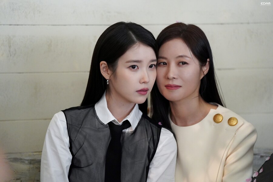 [EDAM] Whoever, Whenever, Wherever 아이유를 사랑하자_8.jpg