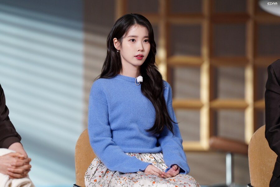 [EDAM] Whoever, Whenever, Wherever 아이유를 사랑하자_30.jpg