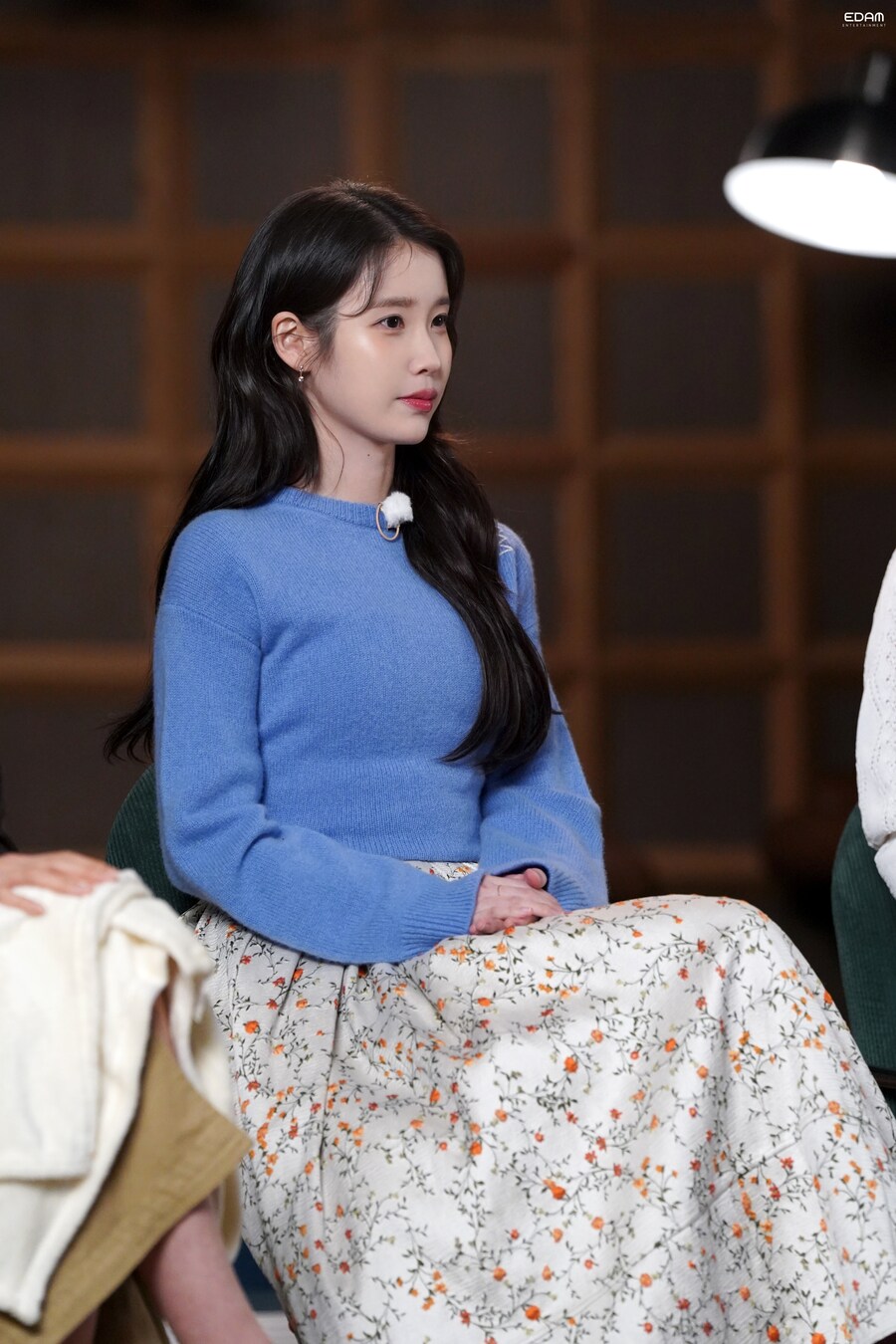 [EDAM] Whoever, Whenever, Wherever 아이유를 사랑하자_33.jpg