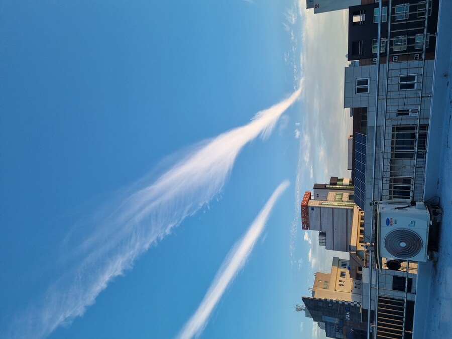 (사진) 옛날에 찍은 하늘 사진 발견_1.jpg