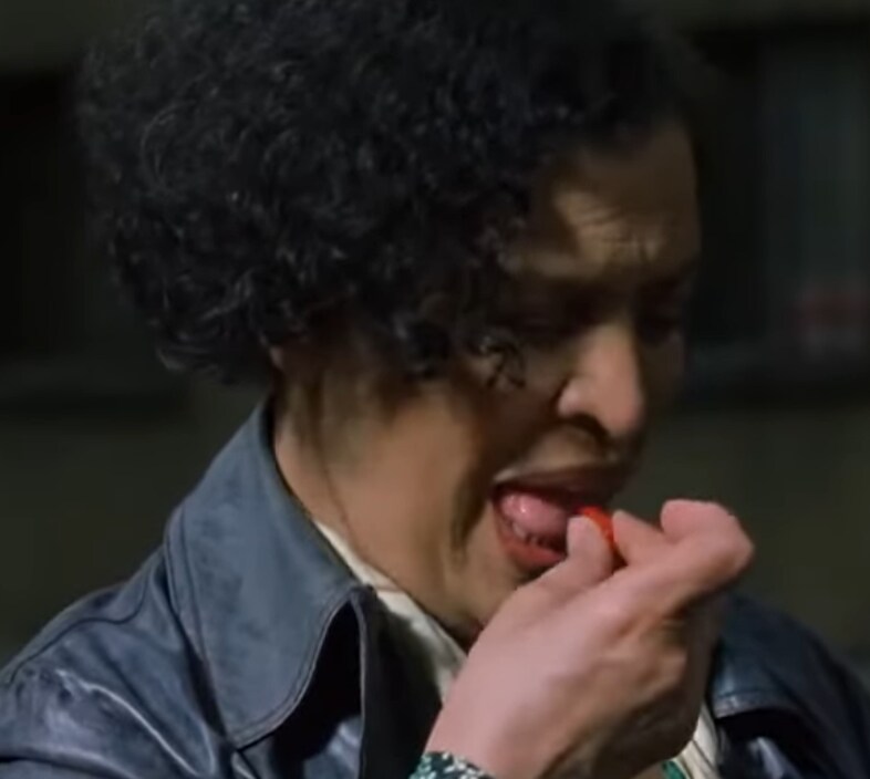 진격) 미래가 이미 결정된 점의 의미_25.png