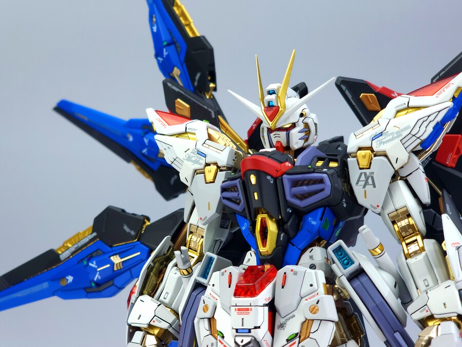MGEX 스트라이크 프리덤 건담 완성_32.jpg